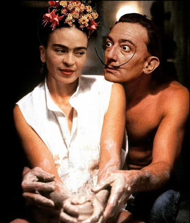 ytyrat e Frida Kahlo dhe Salvador Dali u ngjitën në trupat e Demi Moore dhe Patrick Swayze në filmin Ghost