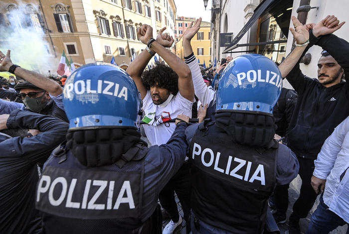proteste itali