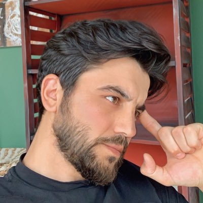 Tronditëse! Parukieri i VIP-ave shqiptarë vret vajzën e tij të mitur!