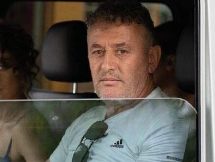 Mustafa Brati, shoferi që iu gjetën 100 mijë euro në çantat e tij