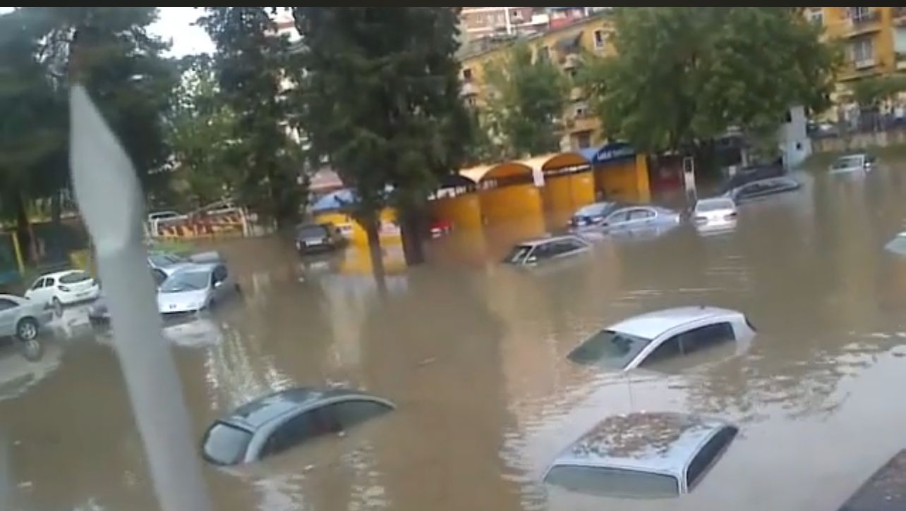 Foto e bërë nga përmbytjet e vitin 2009