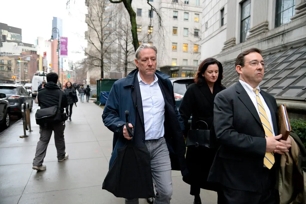 McGonigal ish shefi i kundërzbulimit në FBI në New York i akuzuar për përdorimin e pozicionit në shërbim të një ortaku në biznes